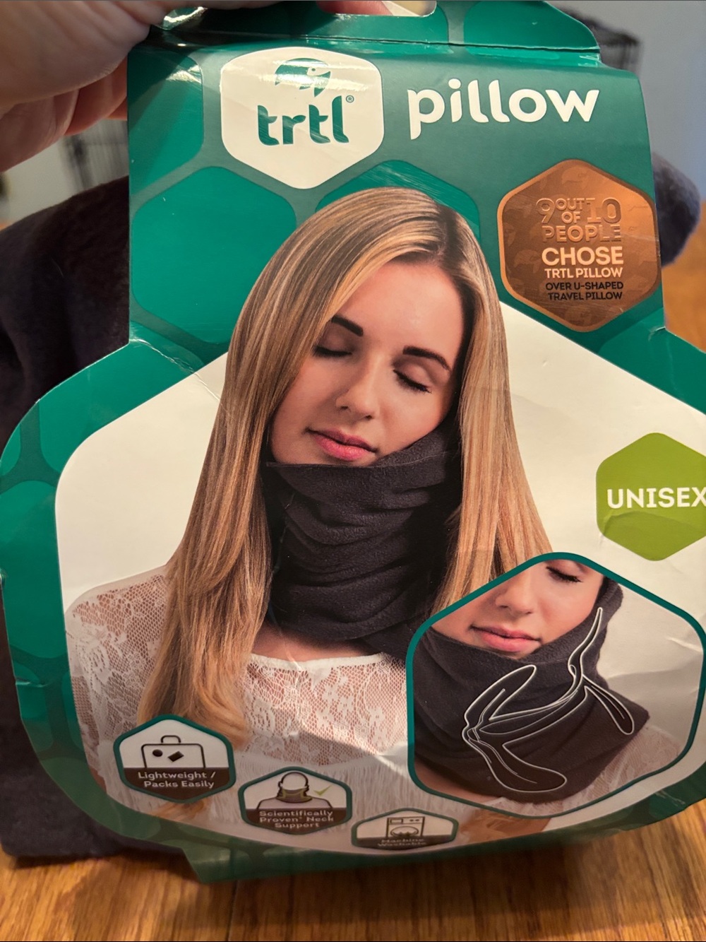 Trtl NWT Travel pillow Neck Wrap -gray ex